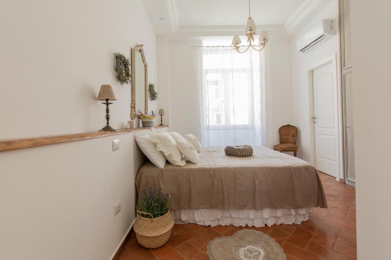 B&B Dimora Mazzarino Neapel Exteriör bild