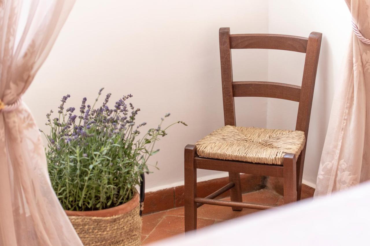 B&B Dimora Mazzarino Neapel Exteriör bild